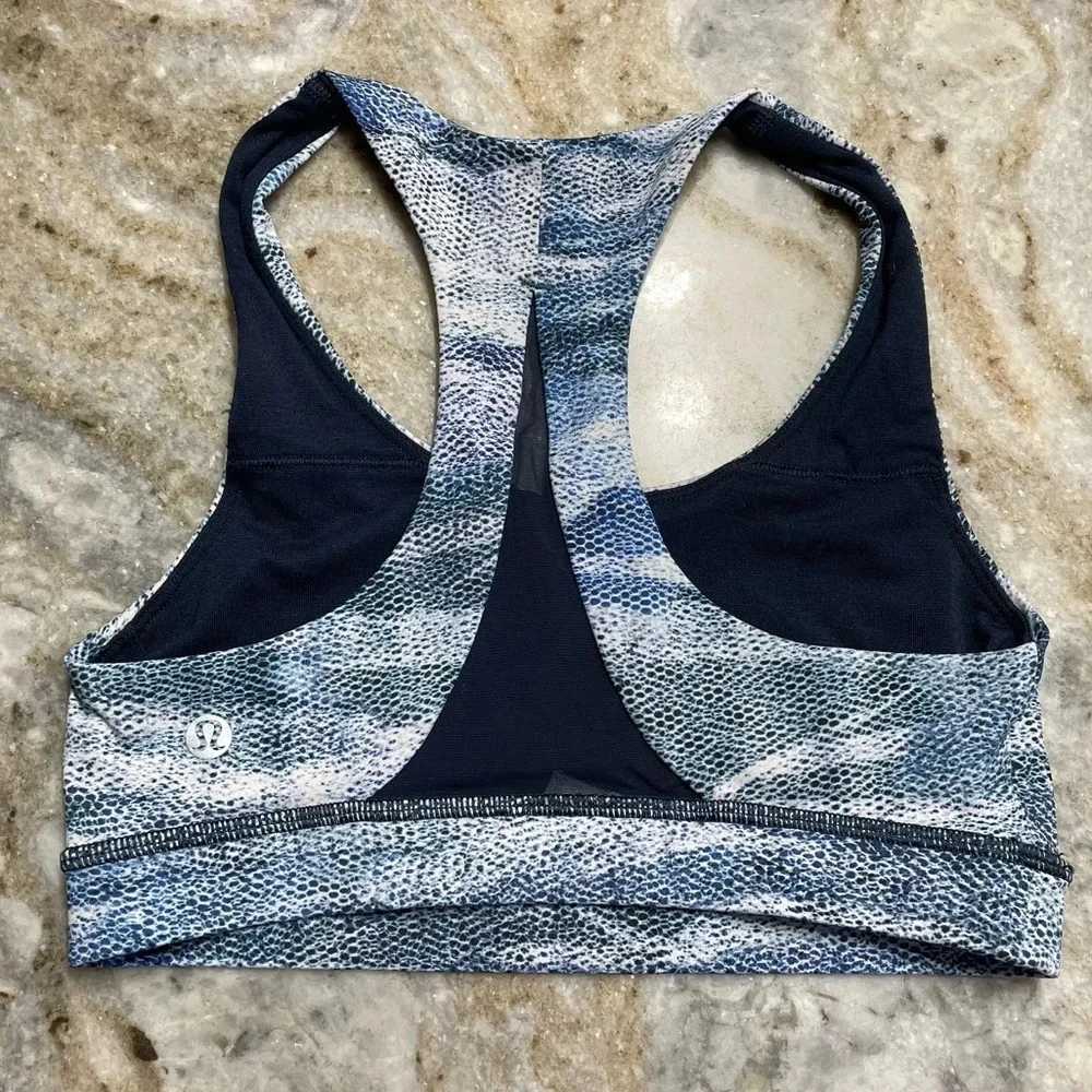 Lululemon Invigorate Bra Mesh Scape Multi /True Navy size 2
